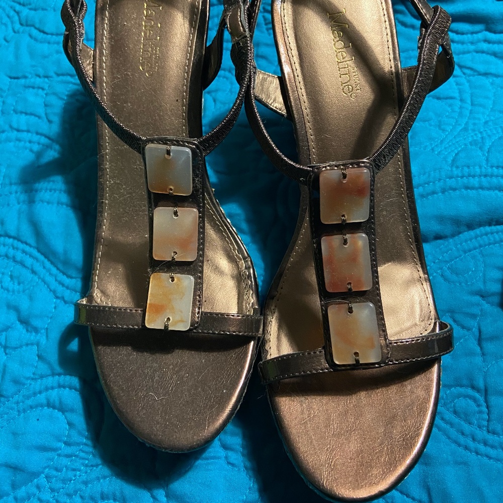 Brown Wedges